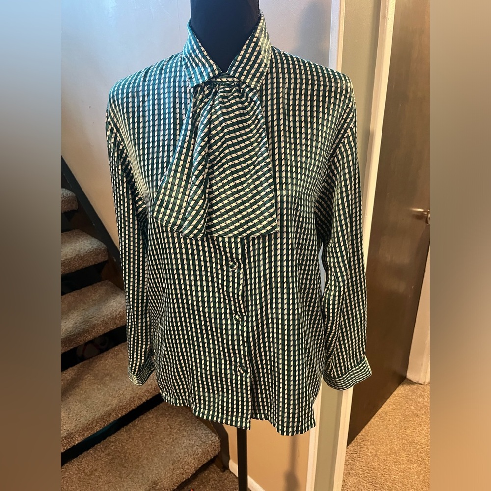 Vintage Koret Petites Poly White Green Blouse Bow Tie Button Up Size S/M